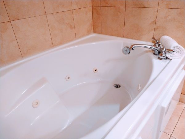 Jetted Tub Replacement in Sandusky