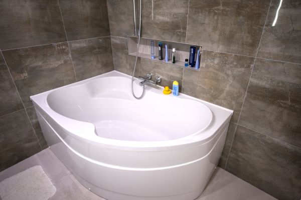 Large Bathtub Installation in Sandusky